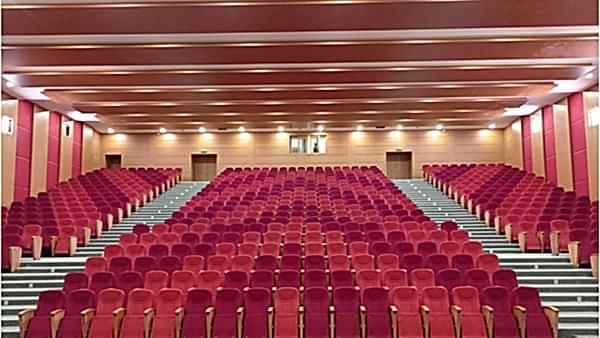 AFRİKA FİLDİŞİ SAHİLLERİ SAN PEDRO ÜNİVERSİTESİ KONFERANS SALONU