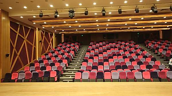 SUMQAYIT ÇAYYOLU DOĞA KOLEJİ KONFERANS SALONU