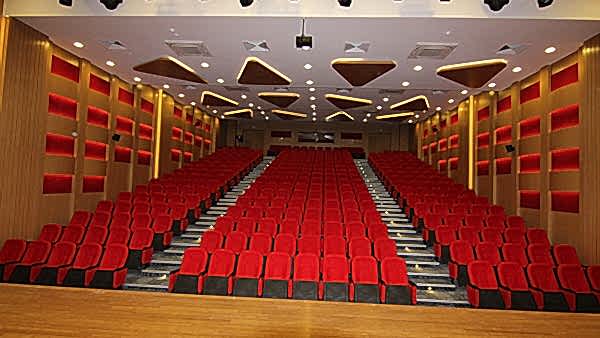 SUMQAYIT ERYAMAN DOĞA KOLEJİ KONFERANS SALONU