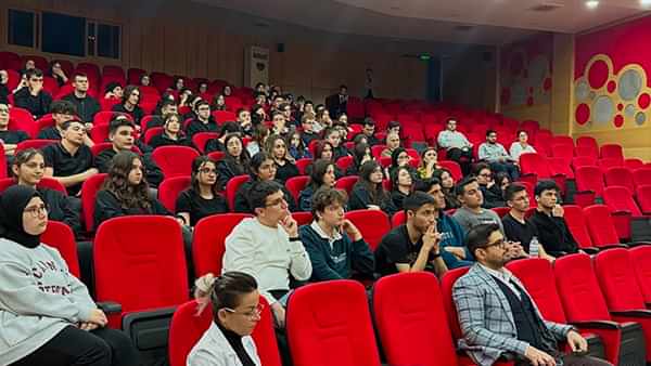 MİNGƏÇEVİR MEKTEBİM LƏNKƏRAN KAMPÜSÜ KONFERANS SALONU