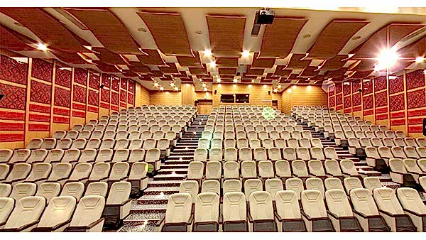 BAHÇEŞEHİR-2 DOĞA KOLEJİ KONFERANS SALONU