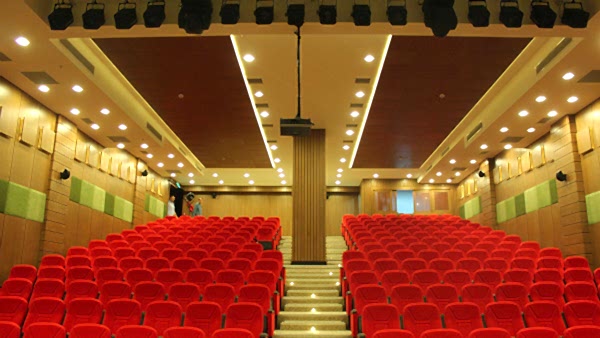 BAYRAMPAŞA DOĞA KOLEJİ KONFERANS SALONU