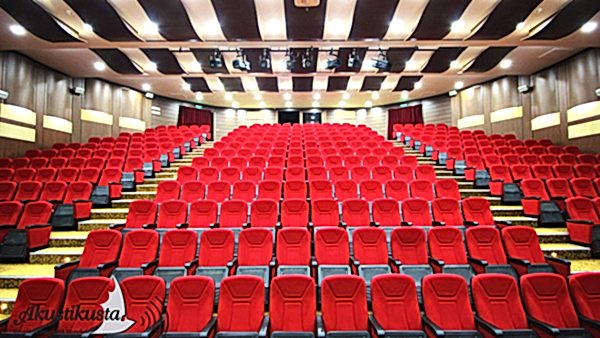 GƏNCƏ ÖNCÜ OKULLARI KONFERANS SALONU