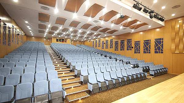 MİNGƏÇEVİR DOĞA KOLEJİ KONFERANS SALONU