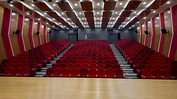DOSB DOSTEK  KOLEJİ KONFERANS SALONU