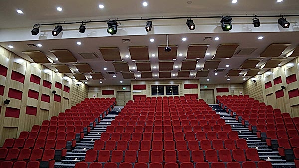 BAKI DOĞA KOLEJİ KONFERANS SALONU