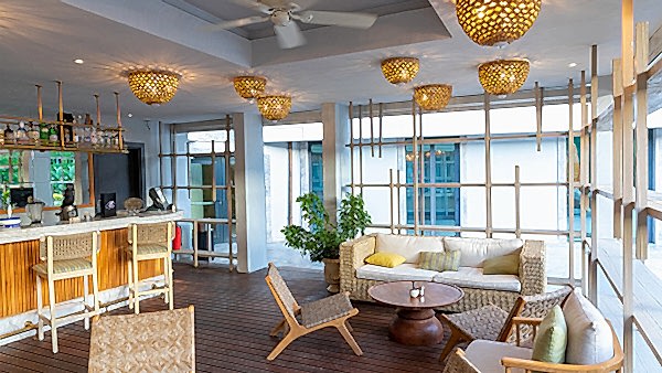 SUMQAYIT FETHİYE D RESORT GÖCEK OLİVES RESTAURANT AHŞAP UYGULAMALAR