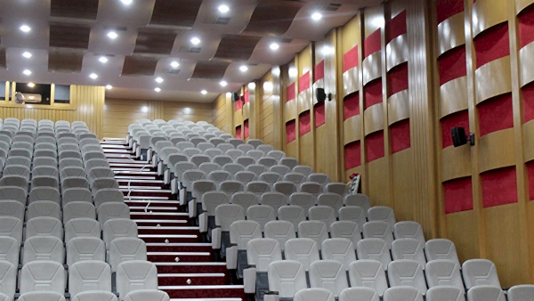 BAKI DEFNE OKULLARI KONFERANS SALONU