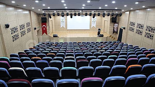 BAKI SARIYER DOĞA OKULLARI KONFERANS SALONU